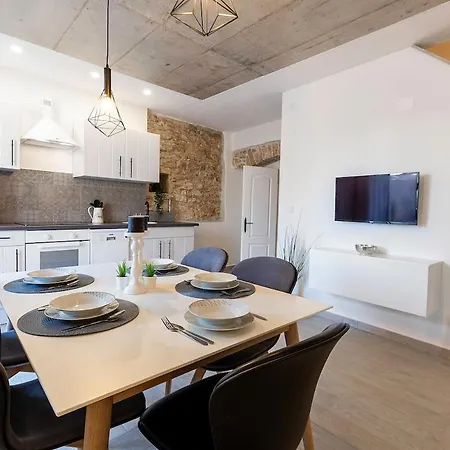 度假居 Casa Leona Istriana Mit Pool Und Whirlpool Butkovići