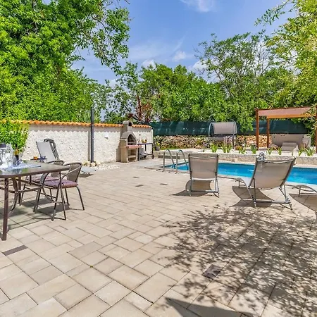 Casa Leona Istriana Mit Pool Und Whirlpool 度假居 Butkovići